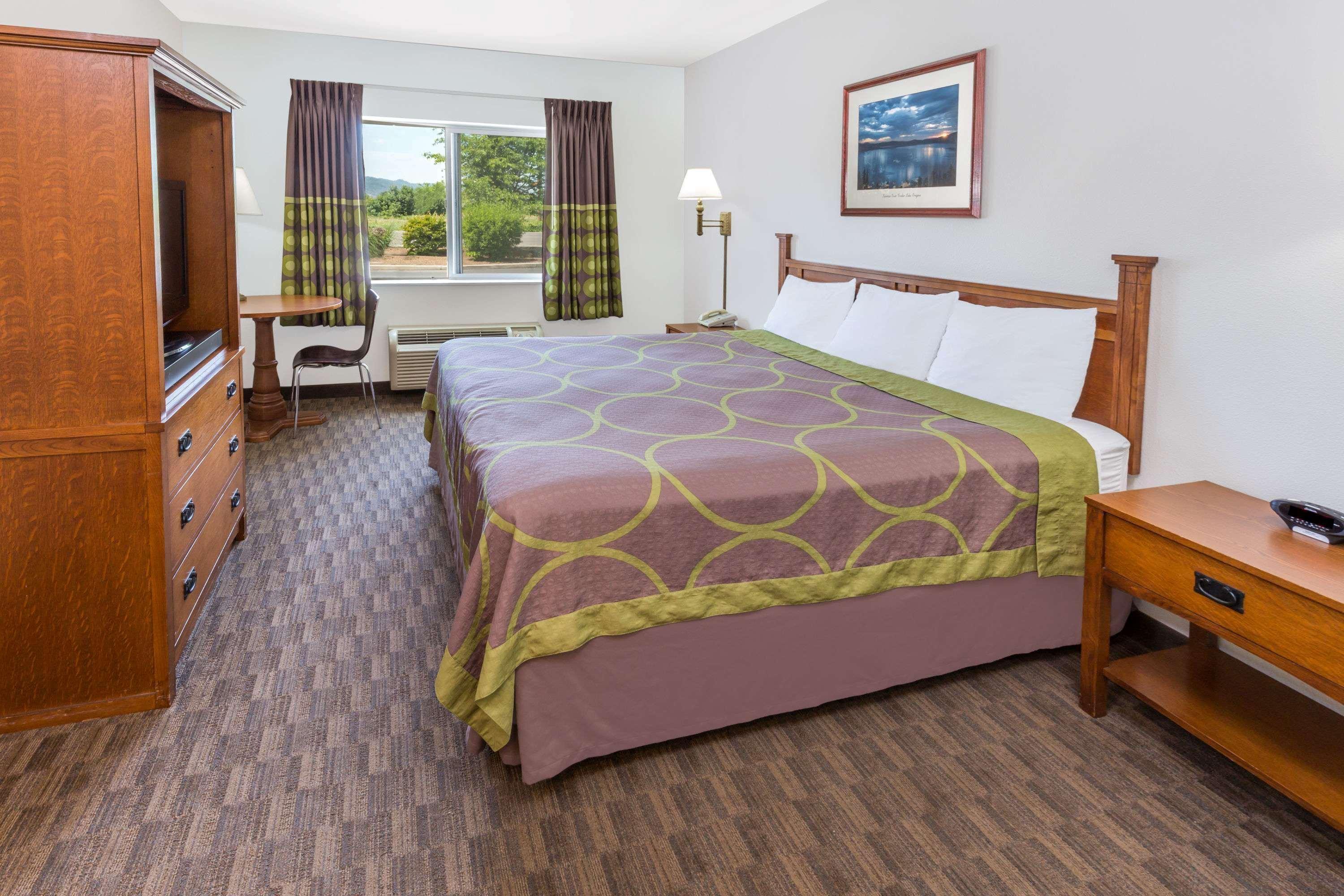 Super 8 By Wyndham Central Pt Medford Central Point Zewnętrze zdjęcie